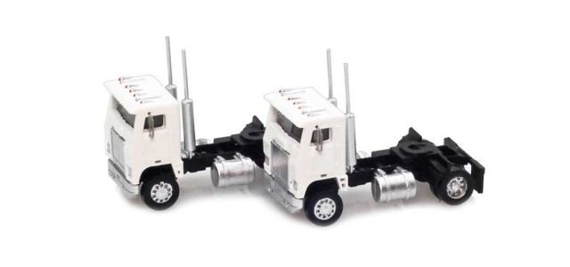 AZL 96101 White Cab-Over Truck  2 pack